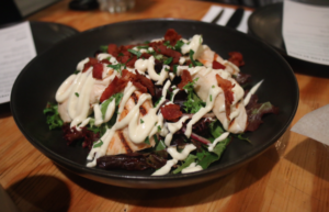 Lounge Kitchen & Bar - Grilled chicken salad