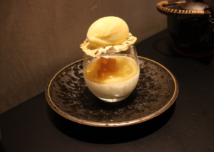 Kisume - layered pineapple w coconut panna cotta