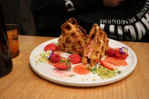 Holla - croissant waffle