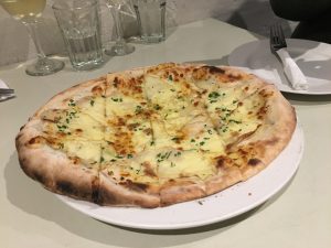 Fratellino - Garlic, potato focaccia