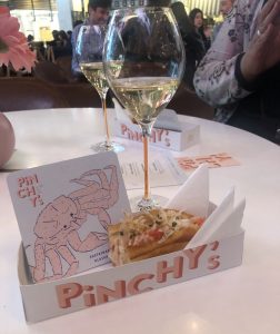 Pinchy's - Alaskan crab roll